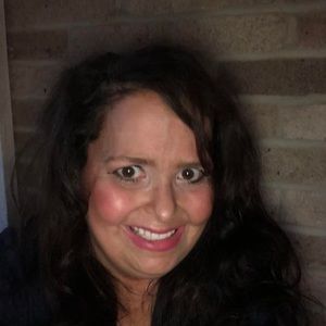 Meet your Posher, Roxanne